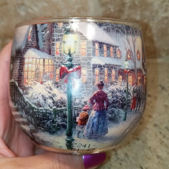 NWOT Thomas Kinkade Glade Vanilla Scented Candle - Picture 1 of 5